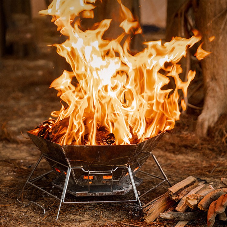 Kokoontaitettava nuotiokrilli Camping Fire Pit